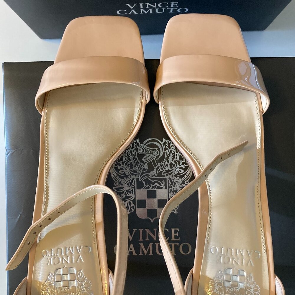 Vince Camuto nude patent leather heel